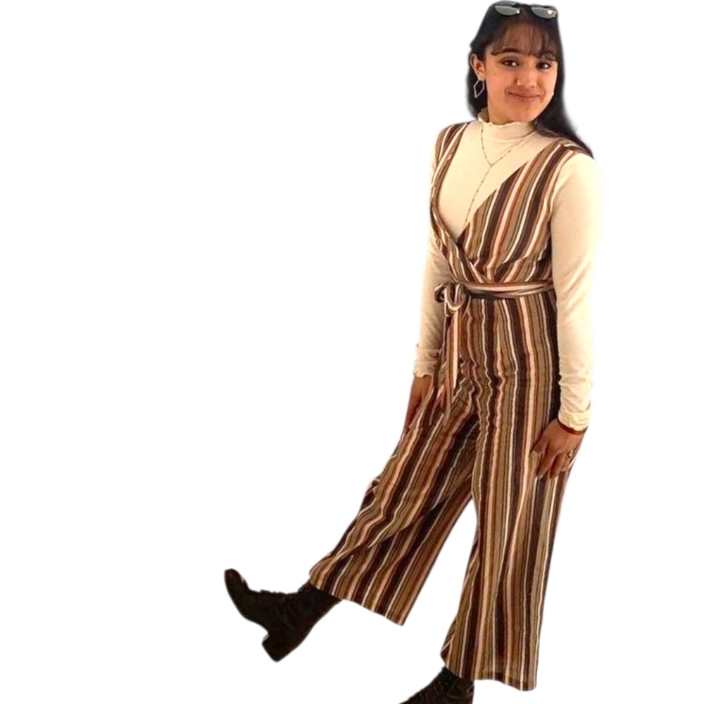 Francesca's Mi Ami Striped Wide-Leg Cropped Jumpsuit Tie-waist V-neck/back XXS